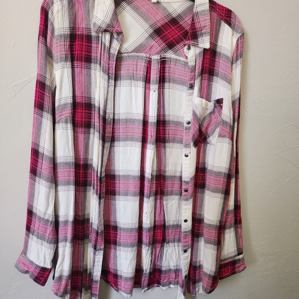 Maurices Pink and White Plaid Shirt